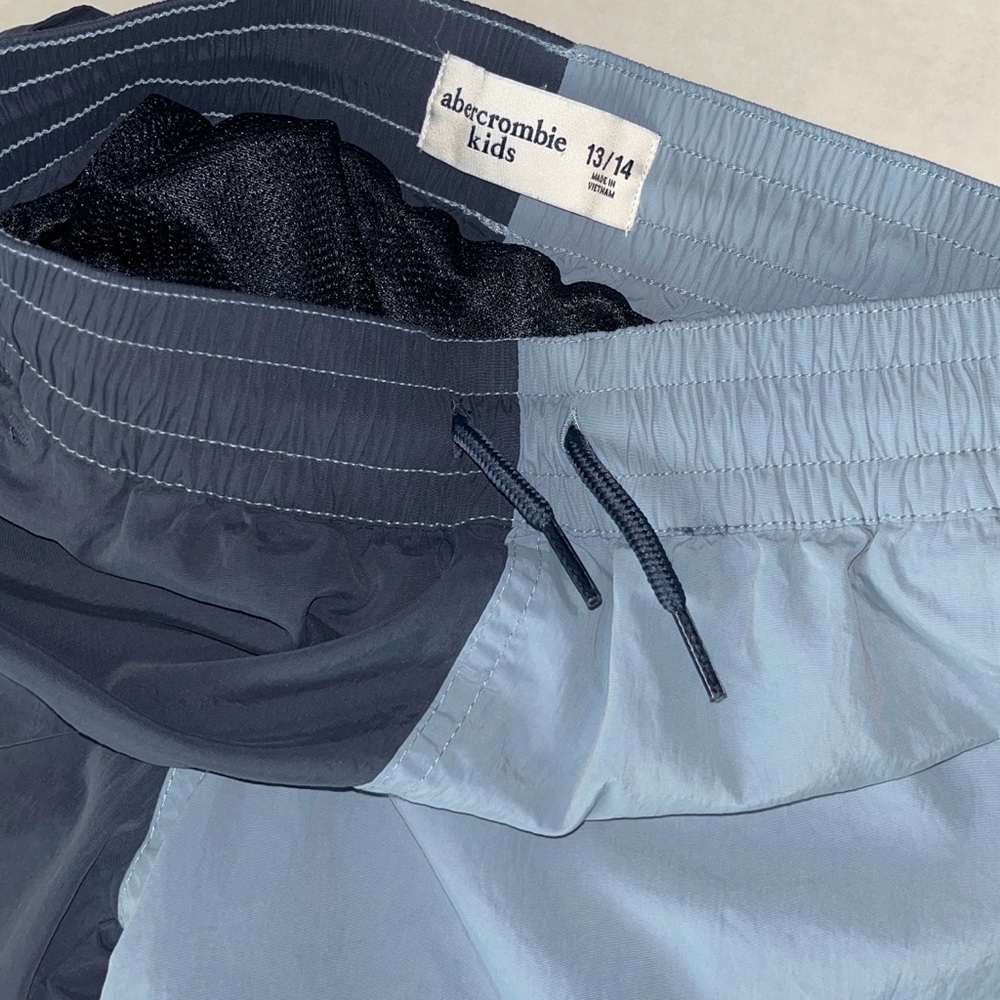 abercrombie kids Boys Swim Trunks Colorblock Activewear Board Shorts Size 13/14 - Picture 4 of 4